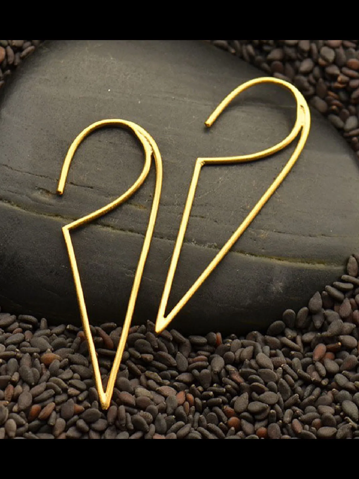 On Point Triangle Earrings